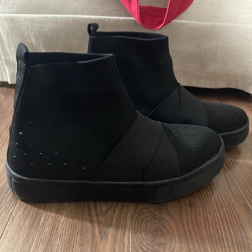 Ecko Red Rhino Beyley Black Slip On Logo Black Knit Sneaker Bootie